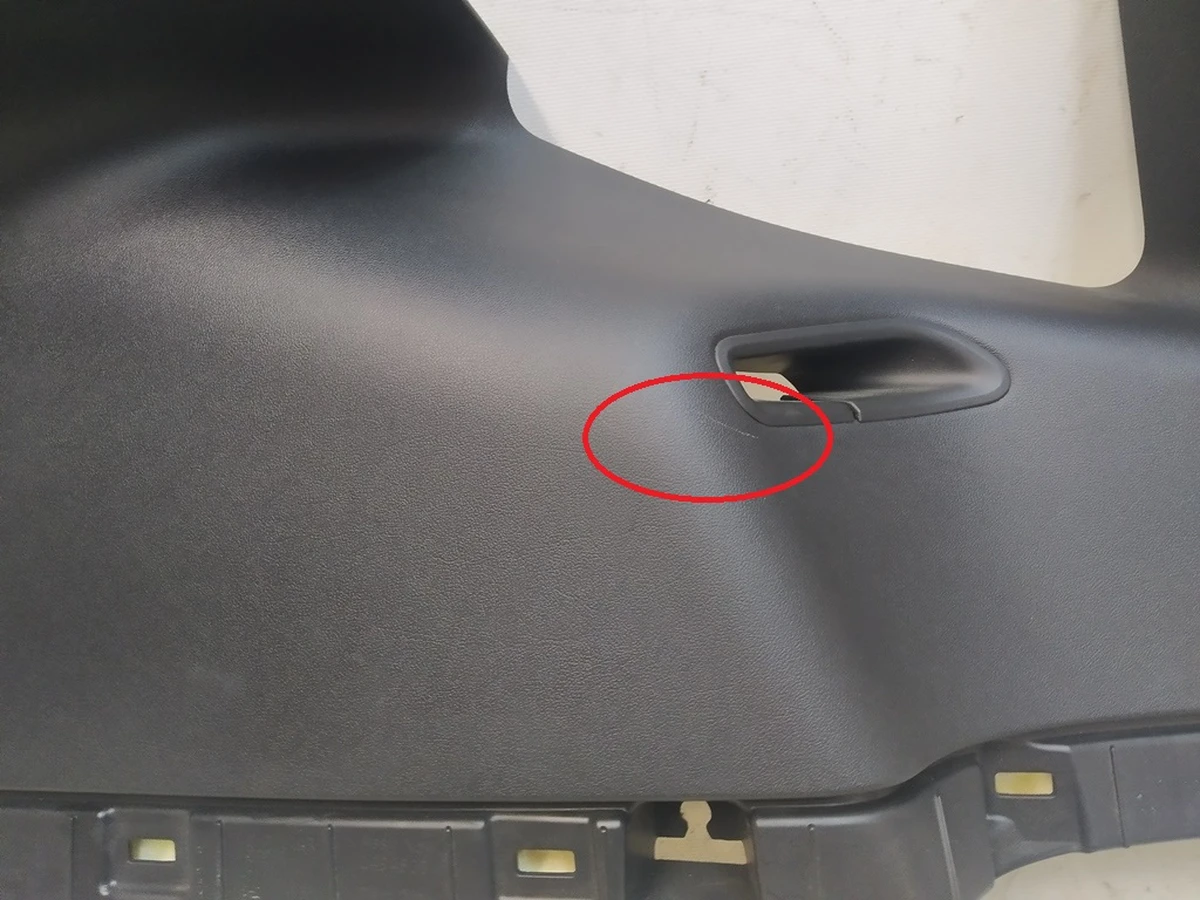 6 MY, C PILLAR UPPER TRIM, ASY, LH damaged Tesla model Tesla model Y 1494608-00-I