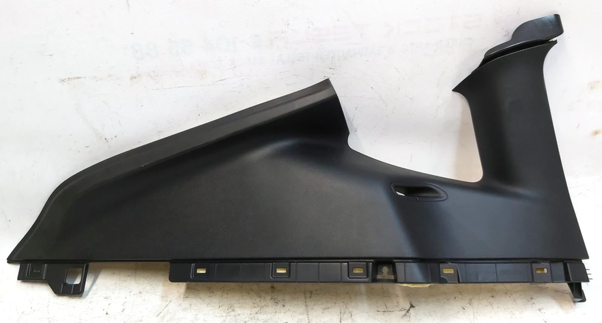 6 Накладка ременя безпеки стійки С лівої з ушкодженням Tesla model Y 1494608-79-A