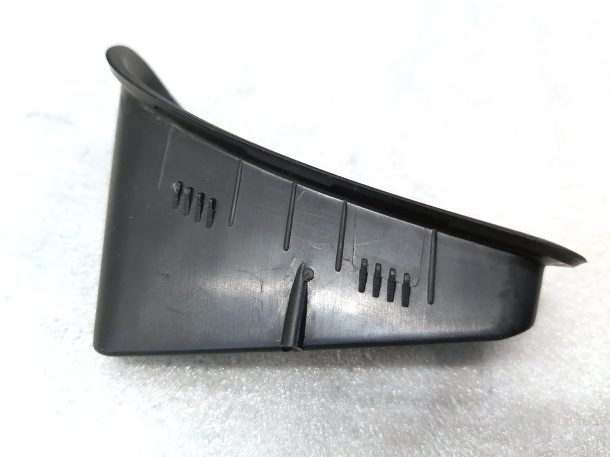 17 C PILLAR 2R SEATBELT BEZEL, ASY, LH Tesla Model Y 1494612-00-C