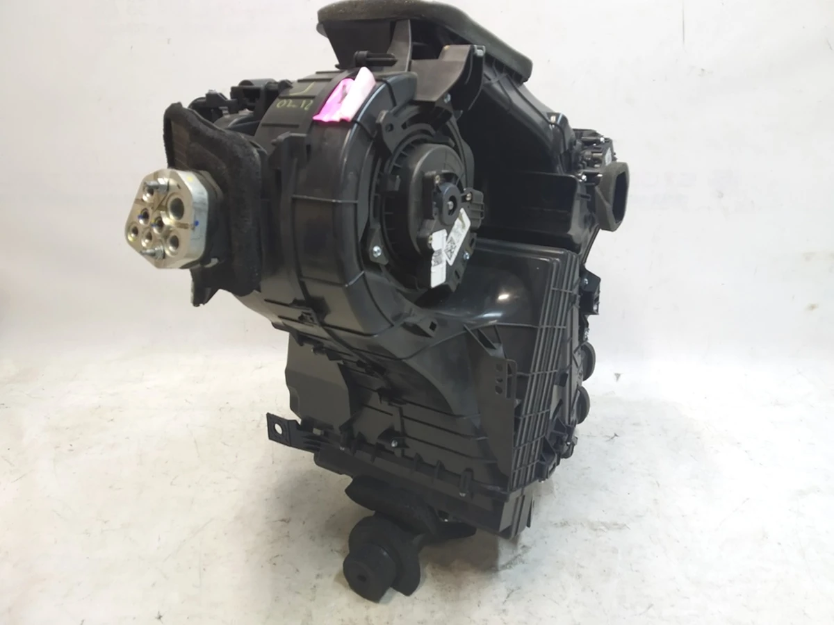 1 Пічка (кліматична установка) салону в зборі (пошкодження) Tesla model 3, model Y 1494714-98-E