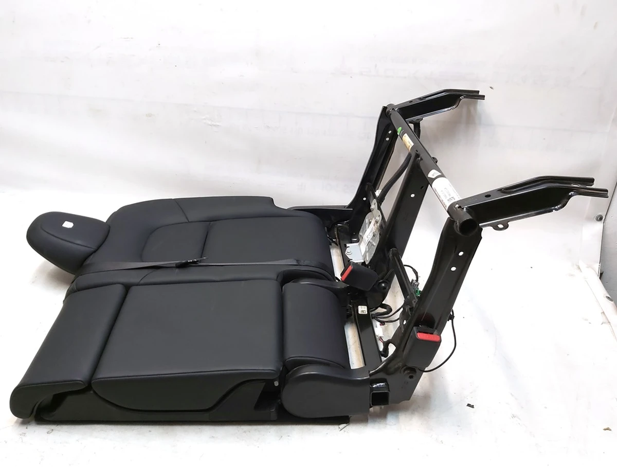 1 Seat backrest 2nd row double PUR BLK assembly with central headrest Tesla model Y 3907891-01-A
