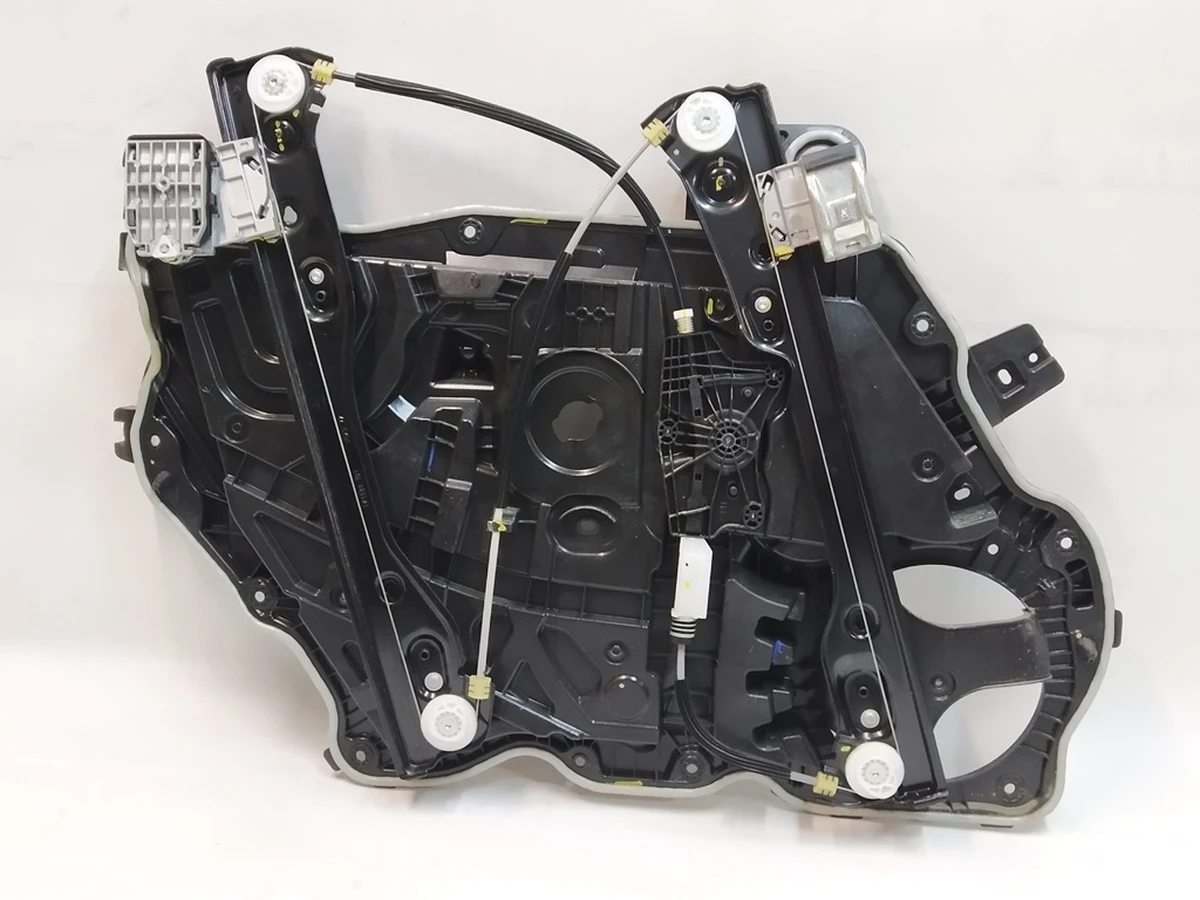 6 Склопідйомник передній правий у зборі Tesla Model Y 1526801-00-E