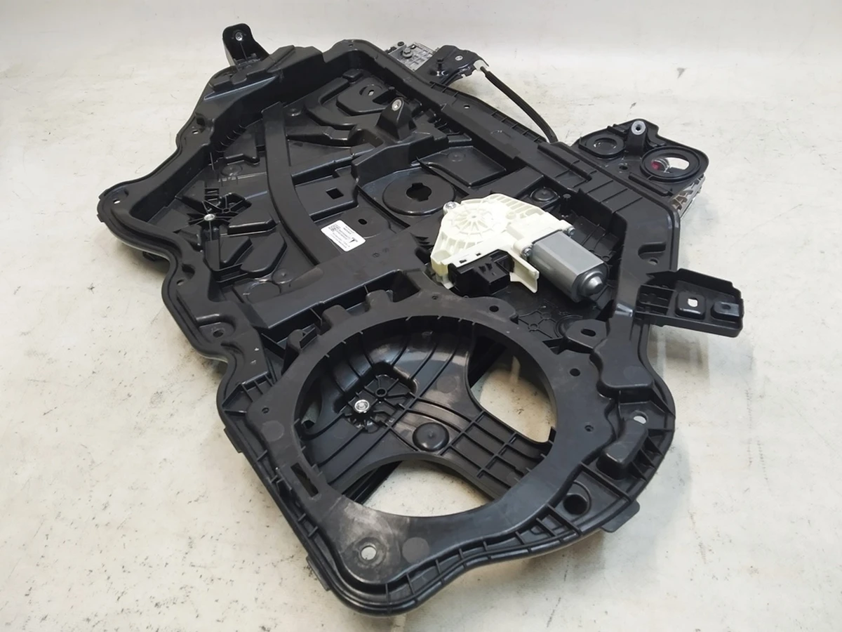 2 Стеклоподъемник передний левый с моторчиком и механизмом подъёма в сборе Tesla Model Y 1526804-00-C, 1526800-00-F