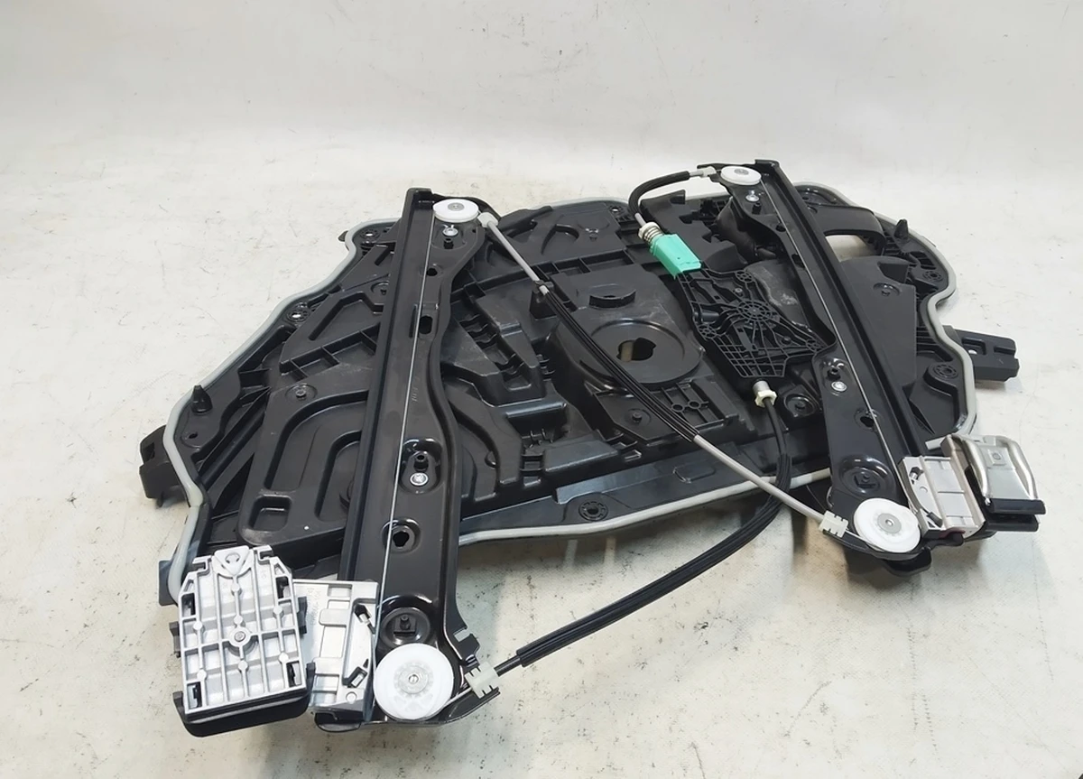 2 Стеклоподъемник передний левый с моторчиком и механизмом подъёма в сборе Tesla Model Y 1526804-00-C, 1526800-00-F