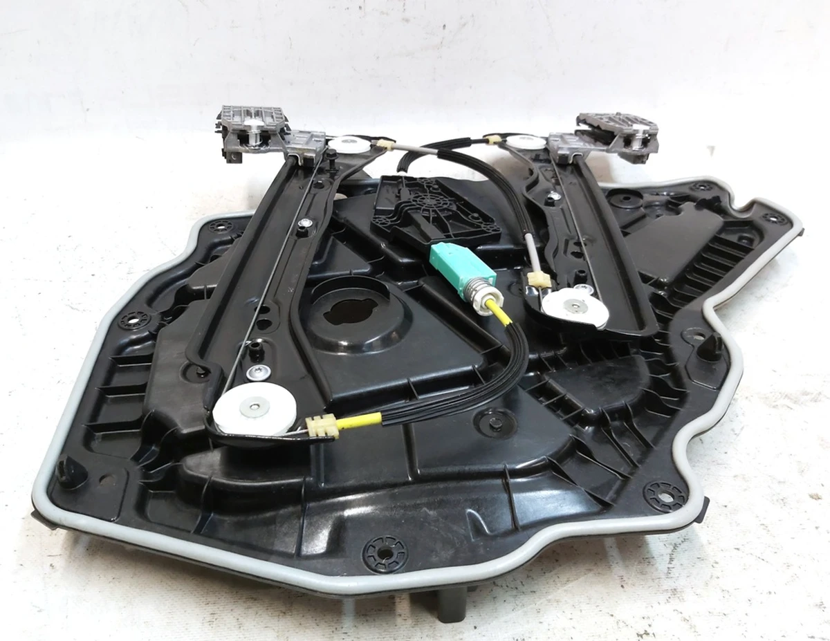 7 Стеклоподъемник задний левый с моторчиком и механизмом подъёма в сборе Tesla Model Y 1526802-00-E, 1526806-00-D