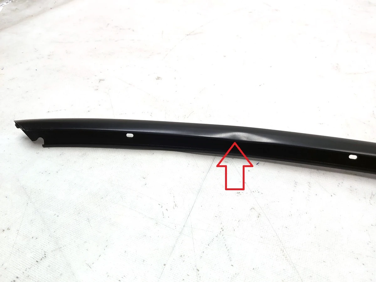 1 Молдинг кузова бічний лівий BLACK Tesla model Y 1495730-00-A