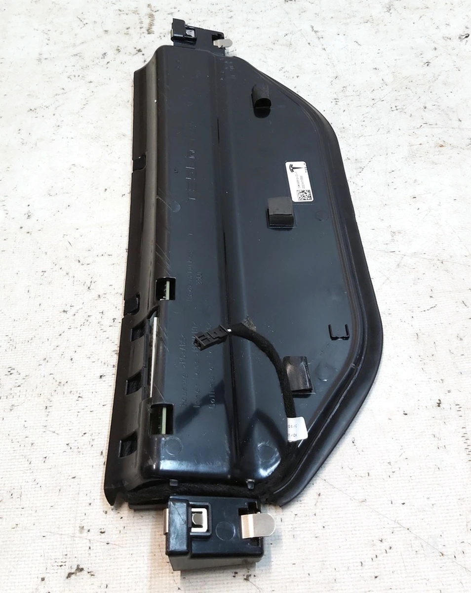 16 LAMP ASY, CHMSL Tesla model Y 1495819-00-F