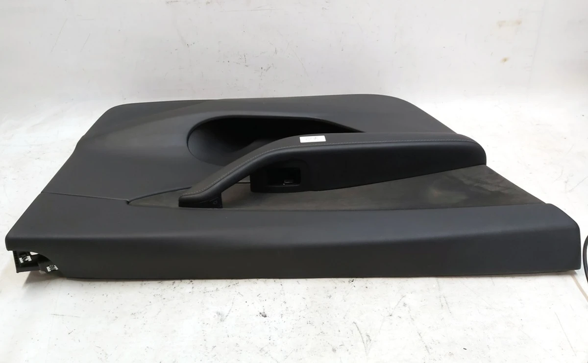 Карта двери передней левой без блока регулировки стеклоподъемниками PREM BLACK Tesla Model Y 1497294-91-D