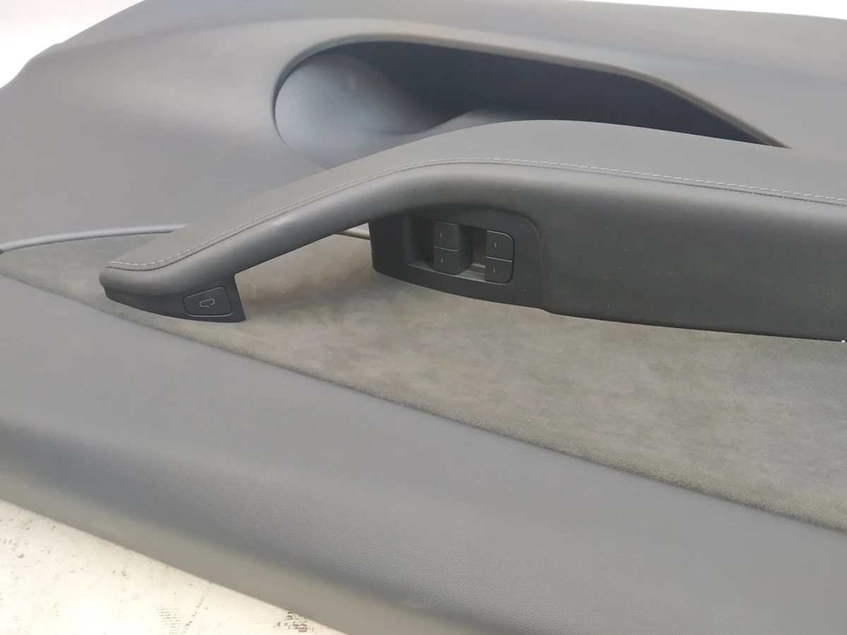 1 Door trim assembly - Front - Left hand - Left hand drive (black) with  power window adjustment unit damaged Tesla Model Y 1497294-91-D