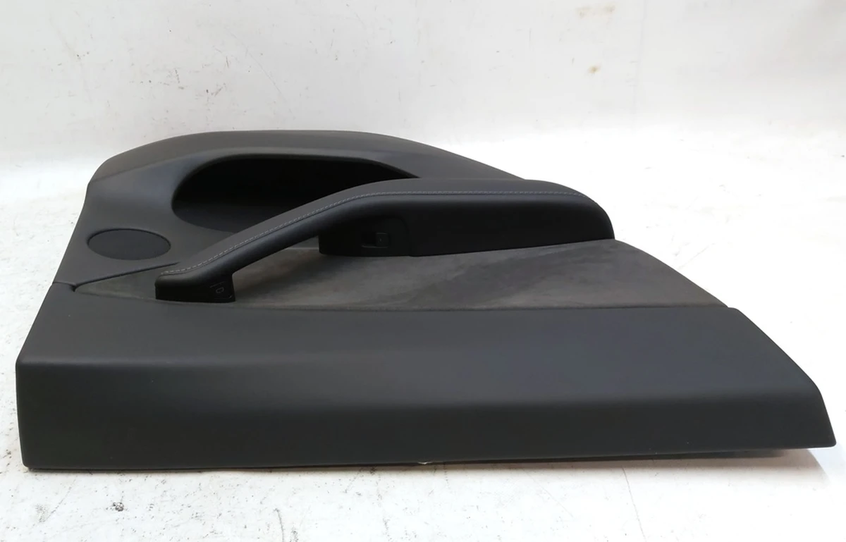 1 DOOR TRIM ASY, RR LH, LHD with bl. reg. glass and dynam. PREM BLACK Tesla model Y 1497296-91-C