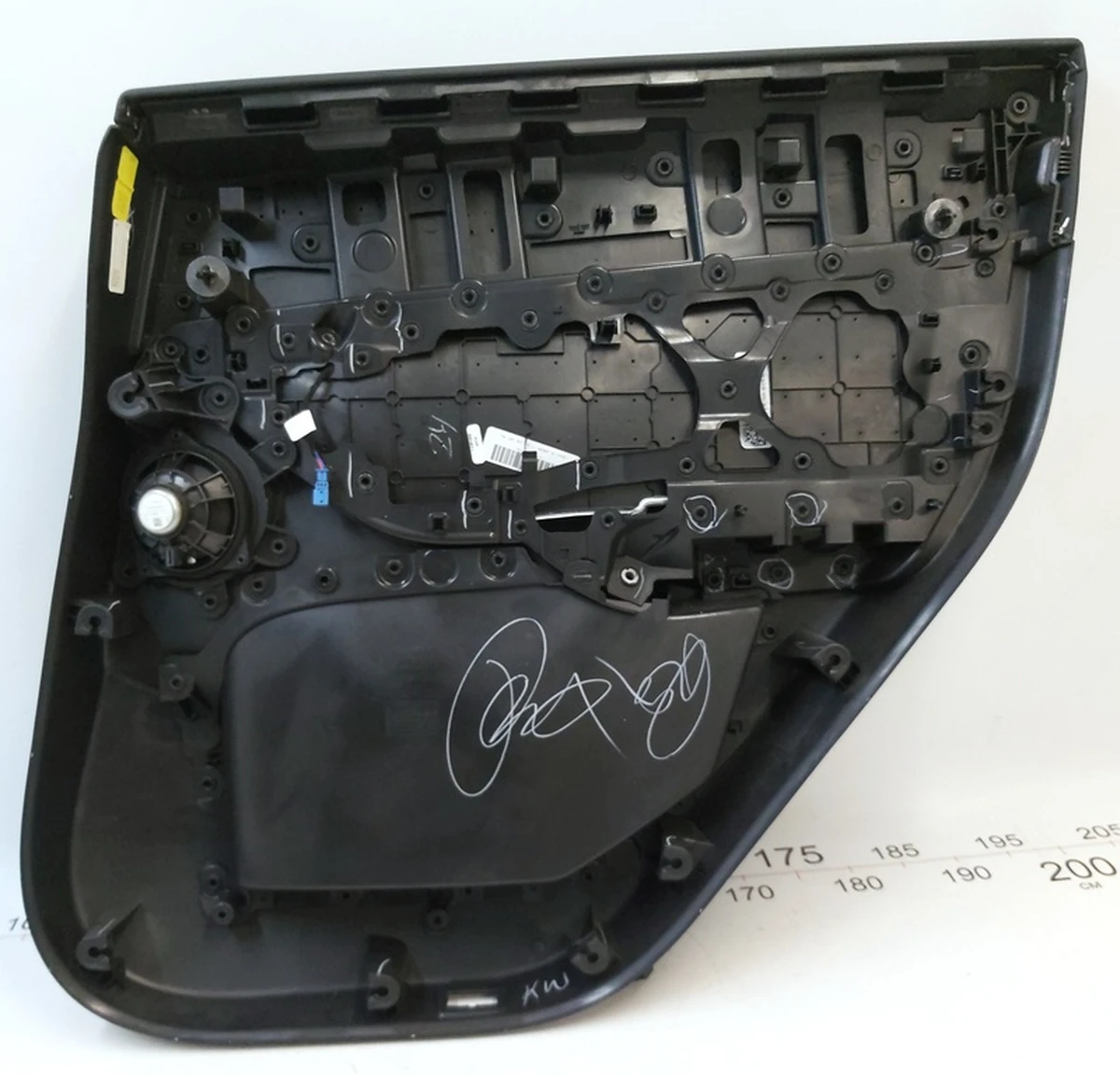 1 Карта двери задней левой в сборе PREM WHITE Tesla Model Y 1497296-92-B