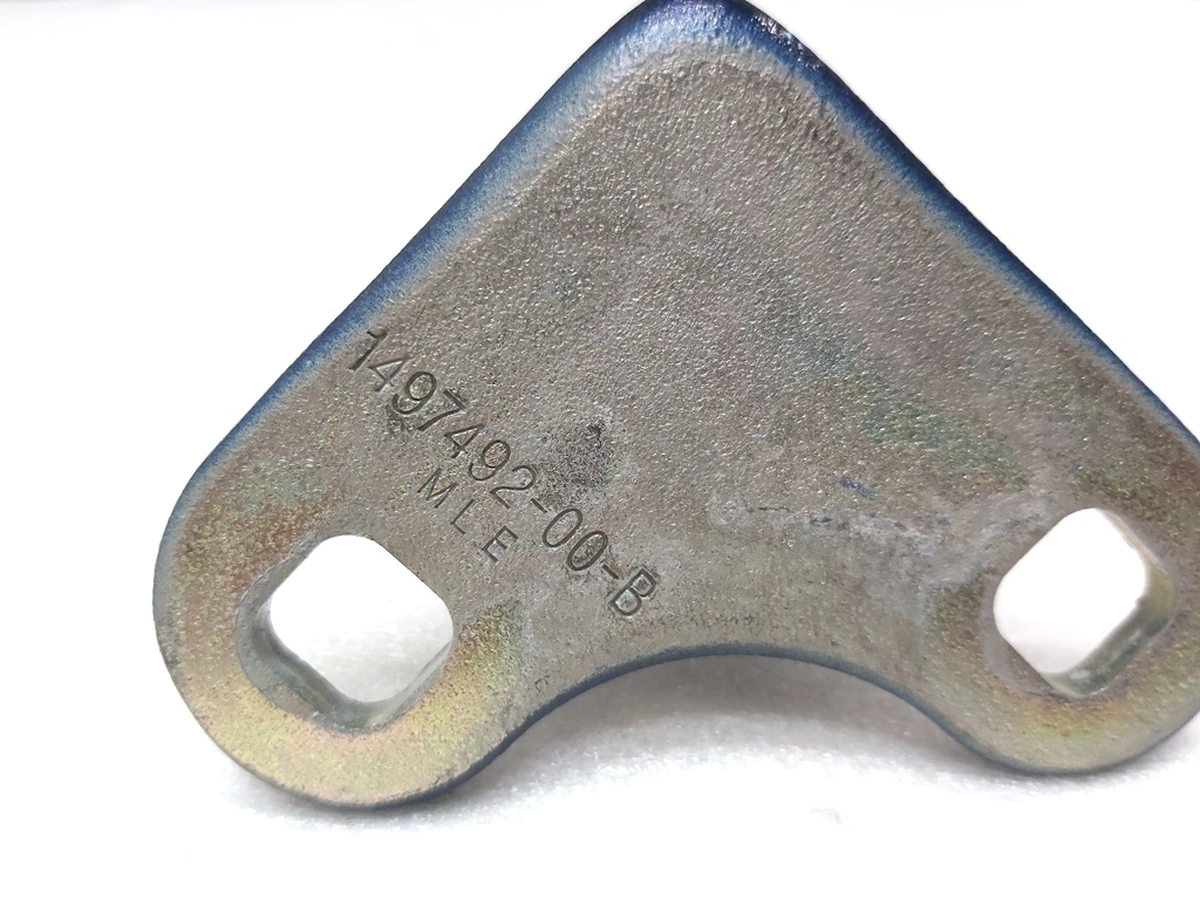 1 Петля дверей передньої лівої верхня нижня PPSB Tesla Model Y 1497492-00-E