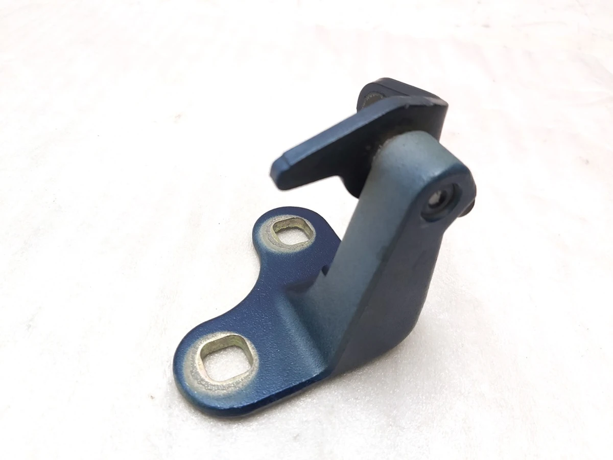 1 Петля дверей передньої лівої верхня нижня PPSB Tesla Model Y 1497492-00-E