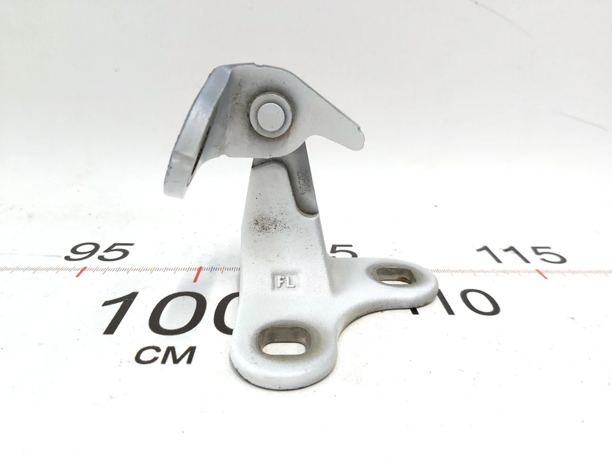 1 FRONT HINGE - LEFT HAND PPSW Tesla Model Y 1497492-00-E