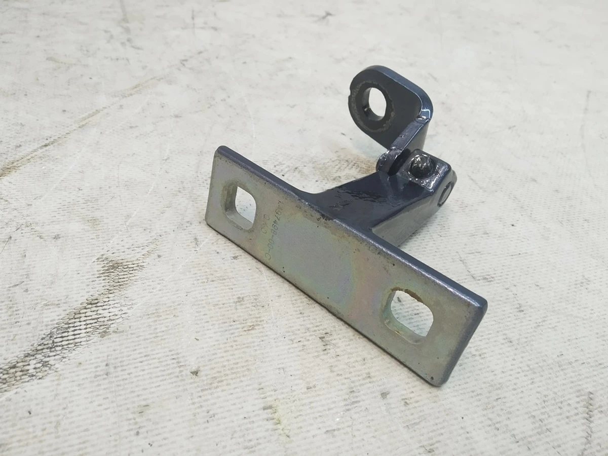 1 Петля дверей задніх правих верхня PMNG Tesla Model Y 1497498-00-E