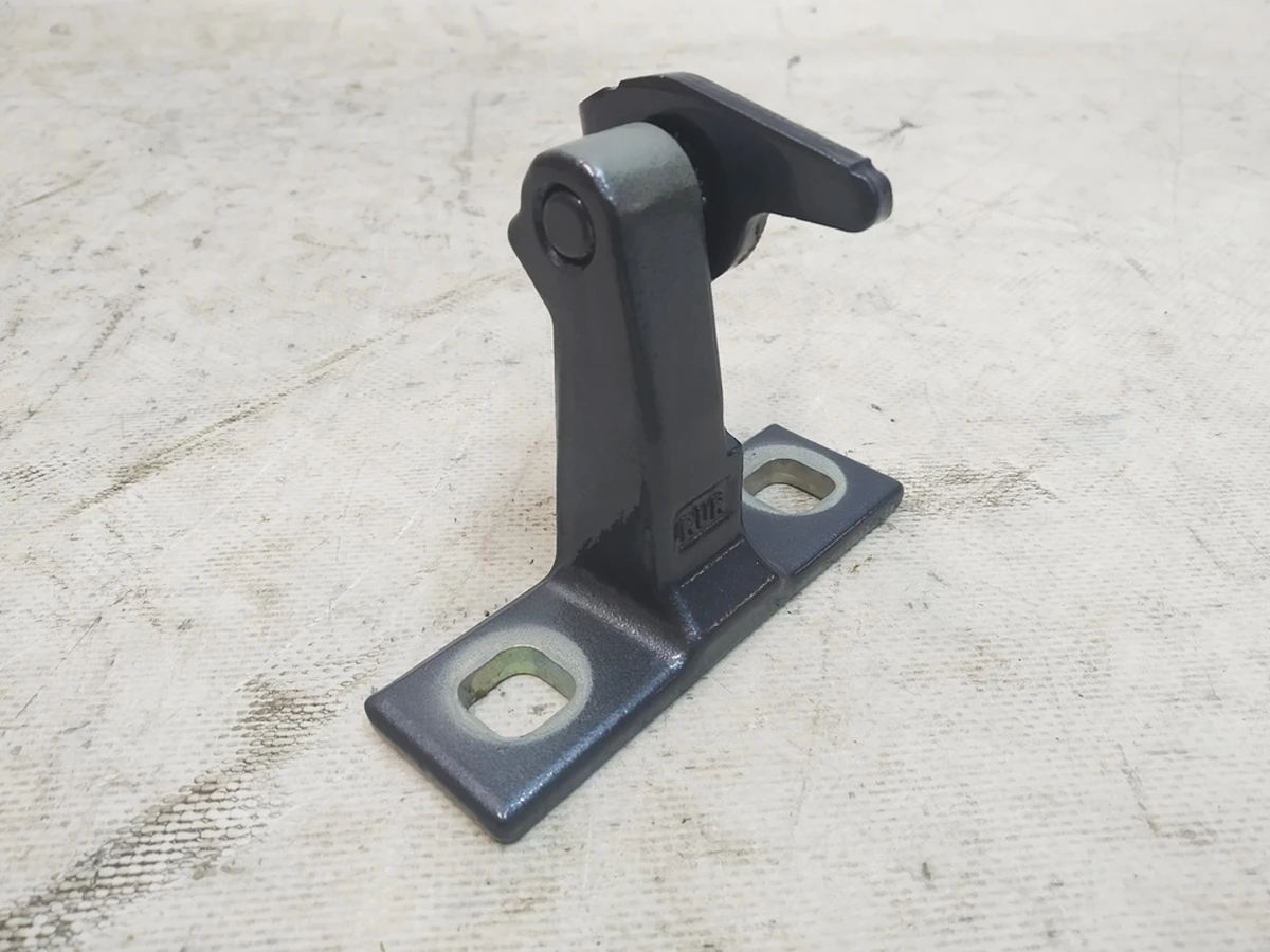 1 Петля двери задней правой верхняя PMNG Tesla Model Y 1497498-00-E