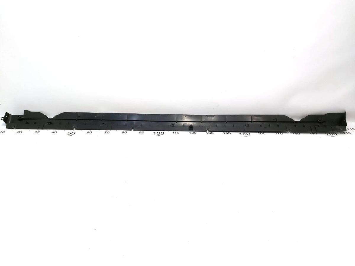 3 Кронштейн накладки порога левой рокерной панели (повреждение) Tesla model Y 1497741-00-B