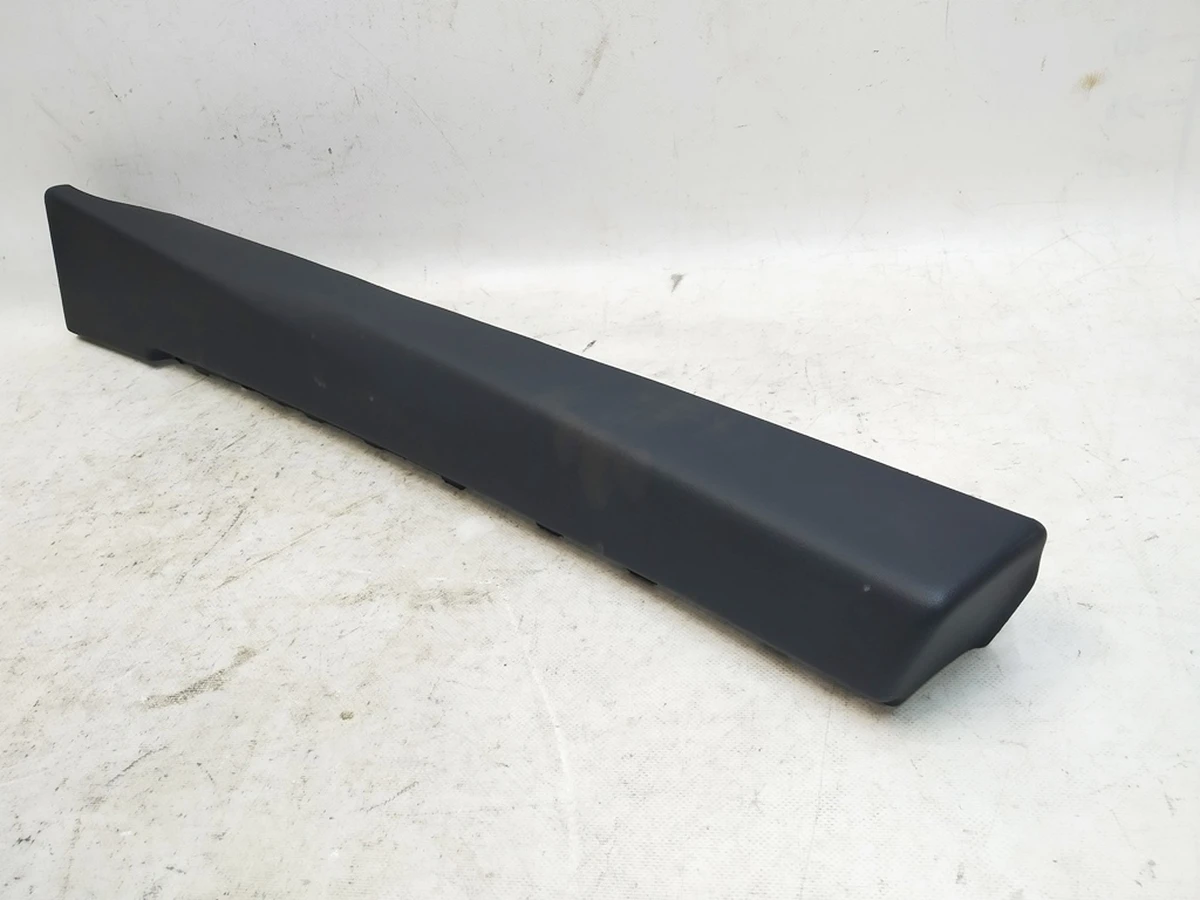 11 Накладка внутренняя верхняя карты двери передней правой PREM BLACK с повреждением Tesla model Y 1497295-91-D