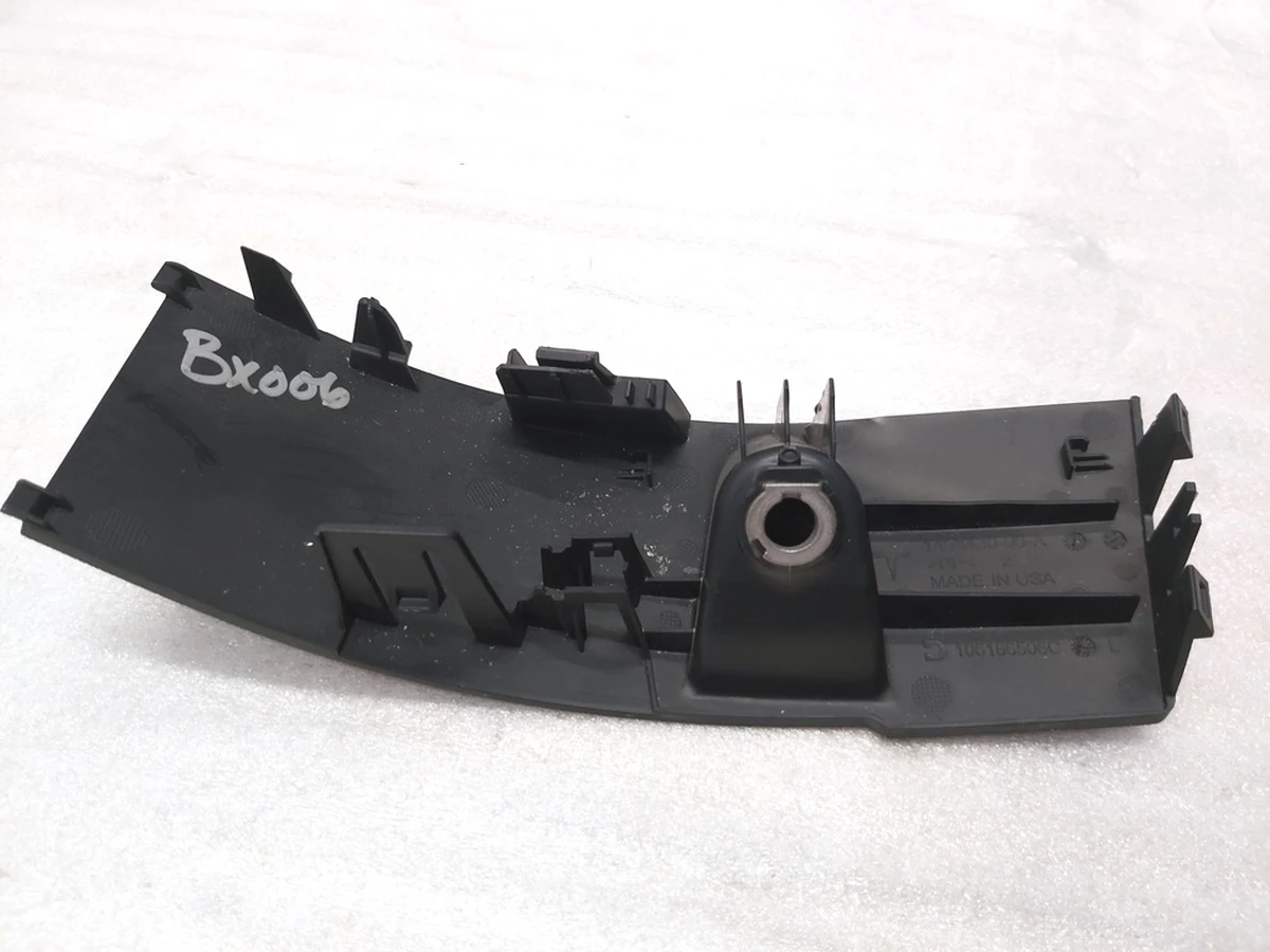 4 Крышка блока переключателей двери передней левой Tesla Model Y 1498430-00-A