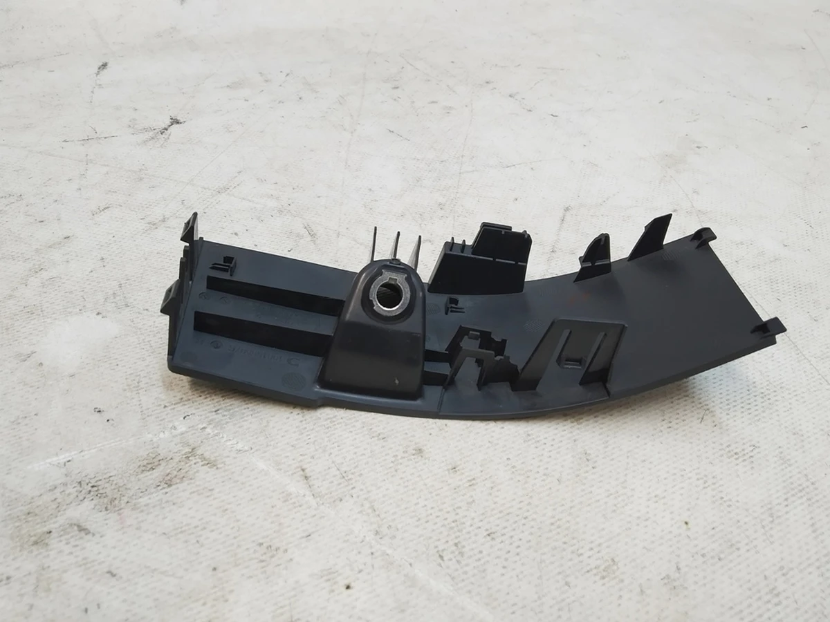 13 DOOR BOLT COVER - FRONT - RIGHT HAND Tesla Model Y 1498431-00-A