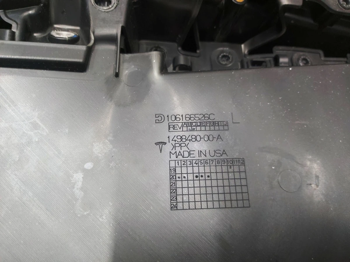 Card (skeleton) of the front left door with handle Tesla Model Y 1497294