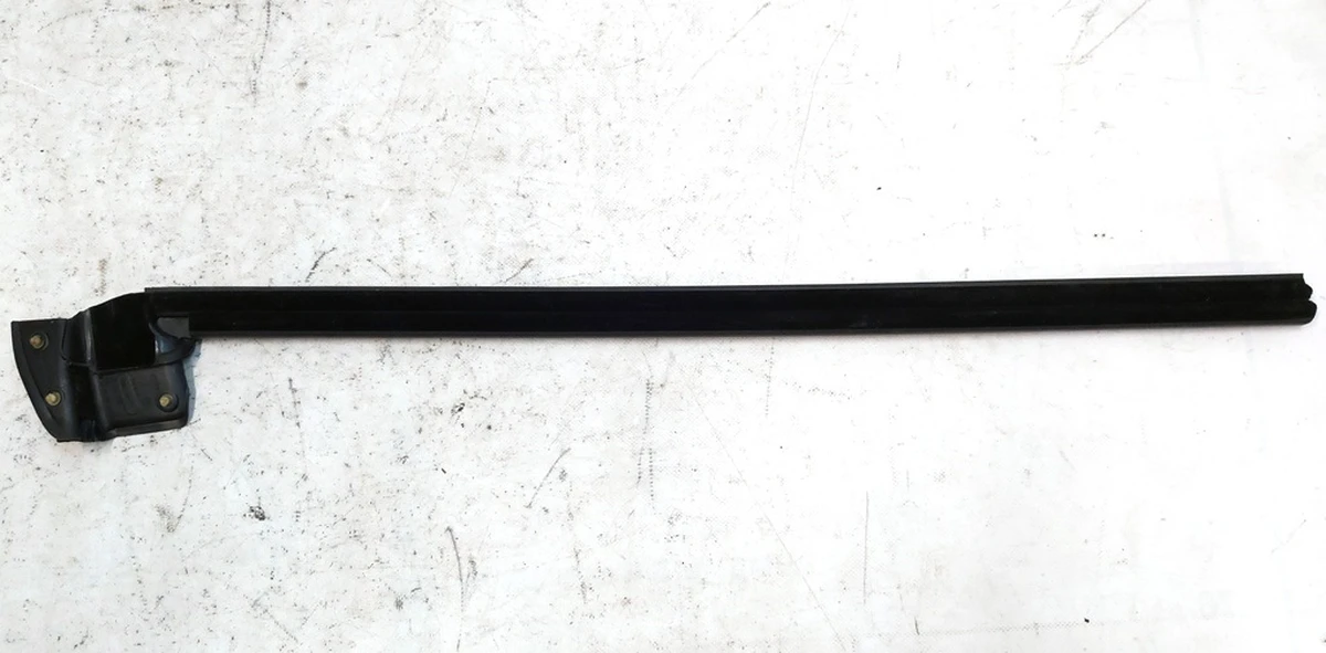 1 Inner belt seal assembly - Front door - Right hand Tesla Model Y 1516943-00-A, 1500063-00-F