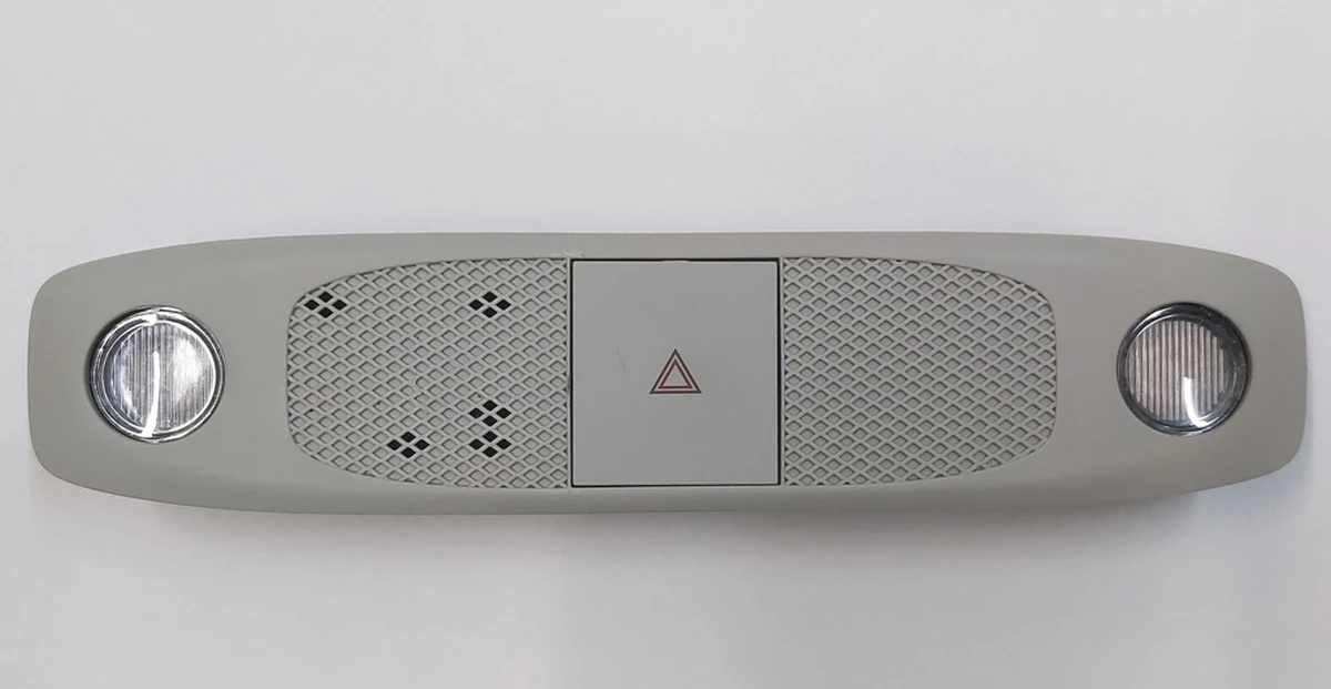 4 Панель освещения с микрофоном и кнопкой аварийного сигнала передний (в сборе) Tesla model Y 1500237-00-E