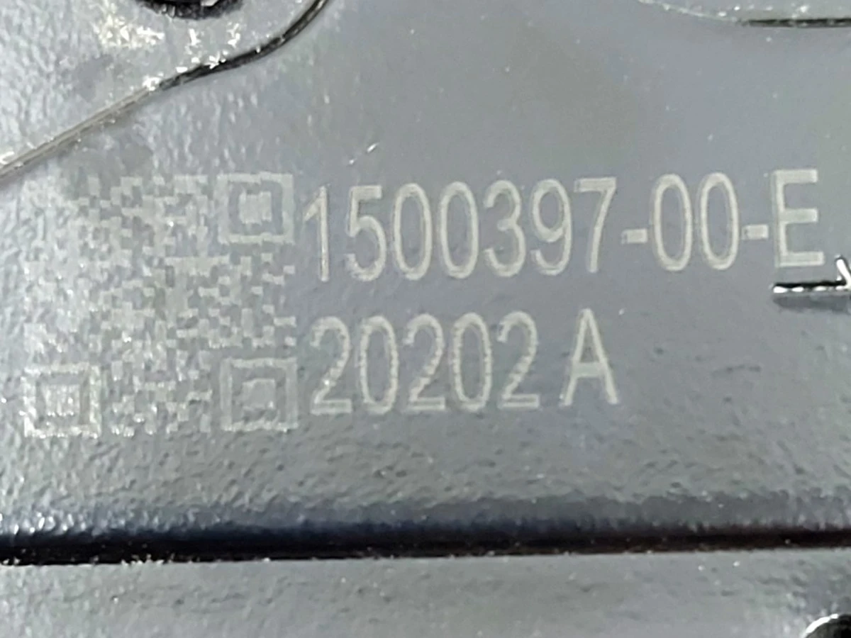 3 Замок капота Tesla Model 3, Model 3 Jan 2024, Model Y, Model Y Feb 2025 1500397-00-E