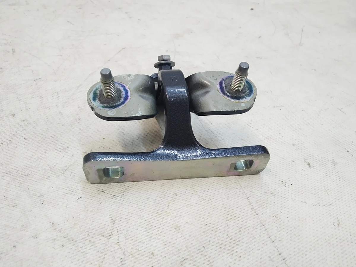 2 LIFTGATE HINGE ASSEMBLY RH PMNG Tesla model Y 1500495-00-A