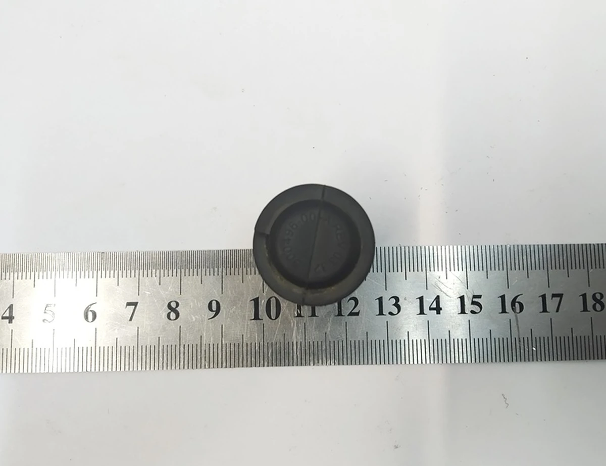 7 Демпфер упору кришки багажника REV03 Tesla Model Y 1500496-00-B