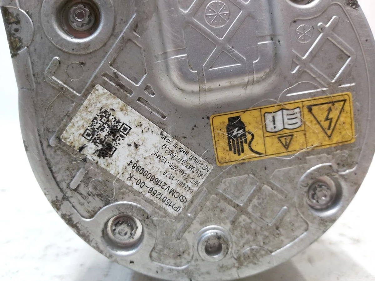 Компресор кондиціонера з кожухом із пошкодженням Tesla Model S Feb 2021, Model X Mar 2021, Model 3, Model 3 Jan 2024, Model Y 1501256-01-K з акустичним кожухом 1502213-00-C