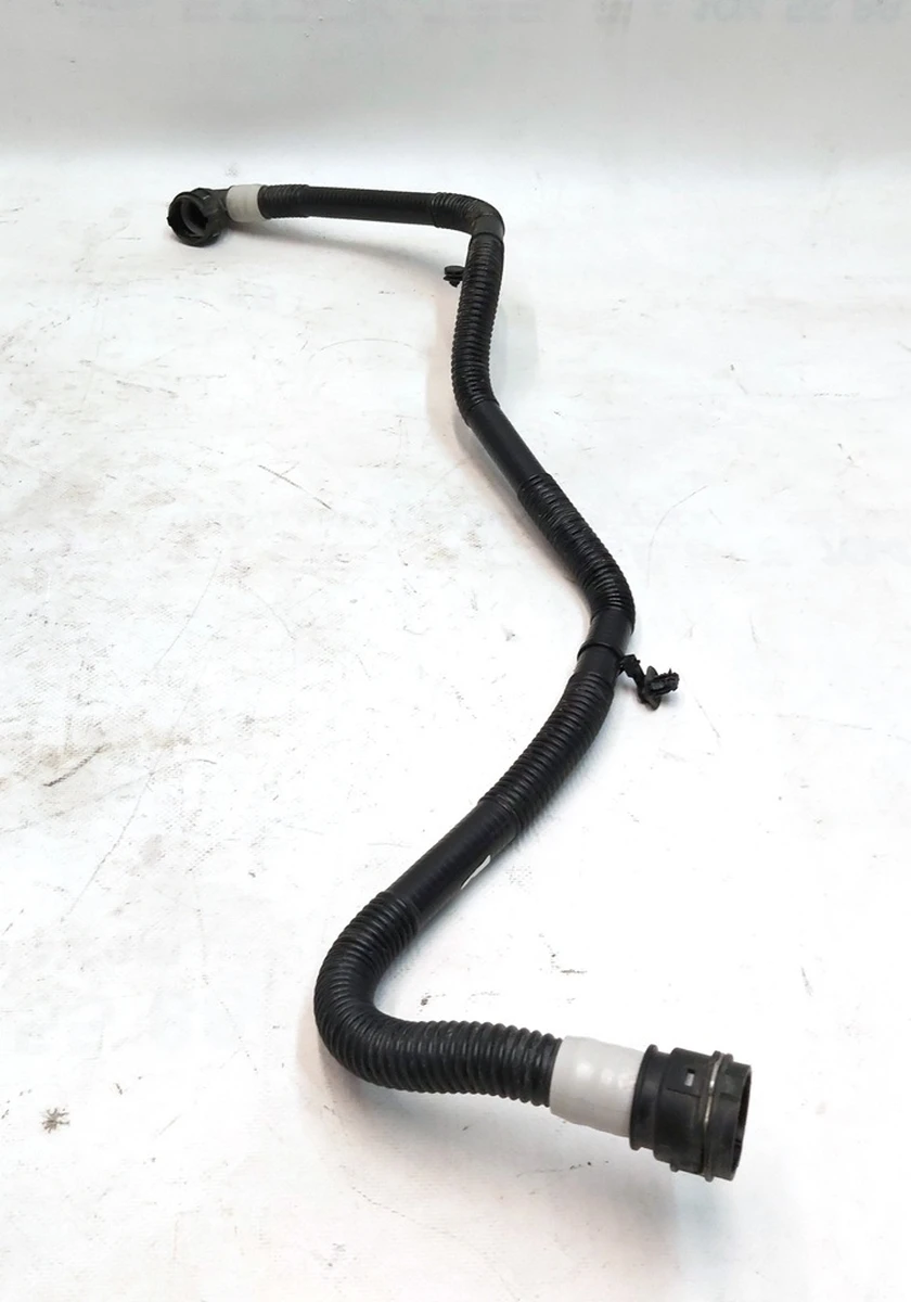 2 Патрубок радіатора охолодження Tesla model 3, model Y 1501332-00-D