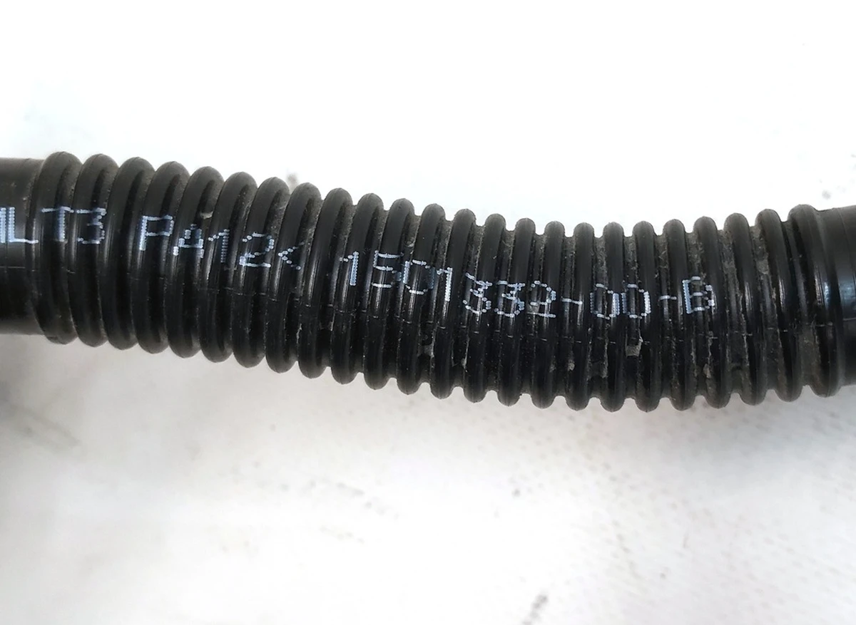 2 Патрубок радіатора охолодження Tesla model 3, model Y 1501332-00-D