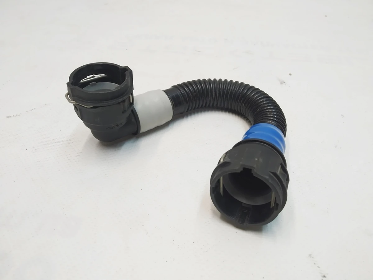 11 Hose - front drive unit powertrain return Tesla Model 3,  Model Y 1501348-00-B