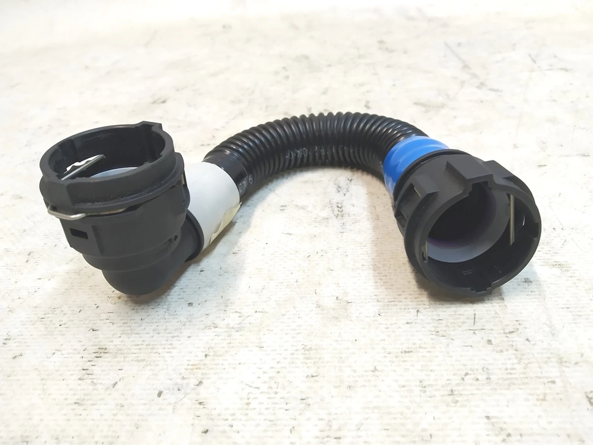 11 Патрубок системы охлаждения Tesla Model 3,  Model Y 1501348-00-B