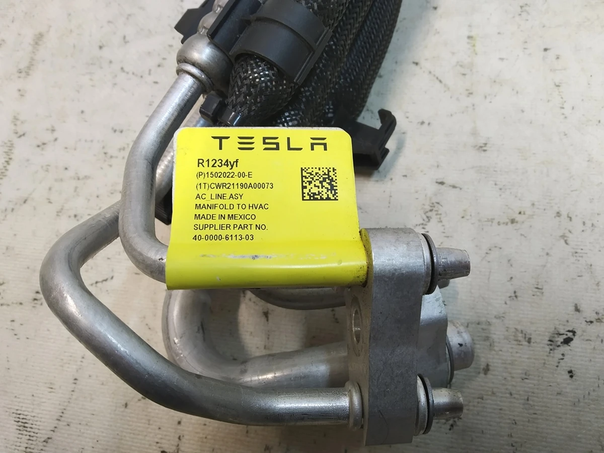 1 Трубопровід системи кондиціонера в зборі від Supermanifold до HVAC R1234yf Tesla model Y 1502022-00-E