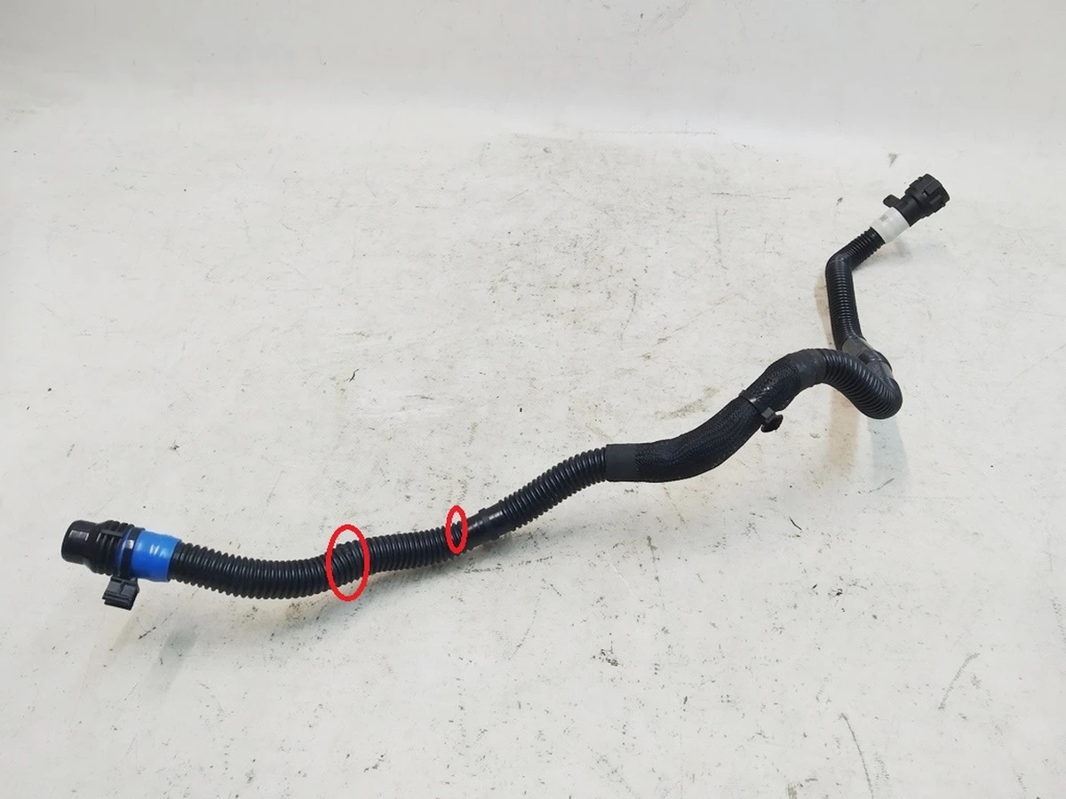 12 Патрубок системи охолодження (пошкодження) Tesla model 3, model Y 1504721-00-C