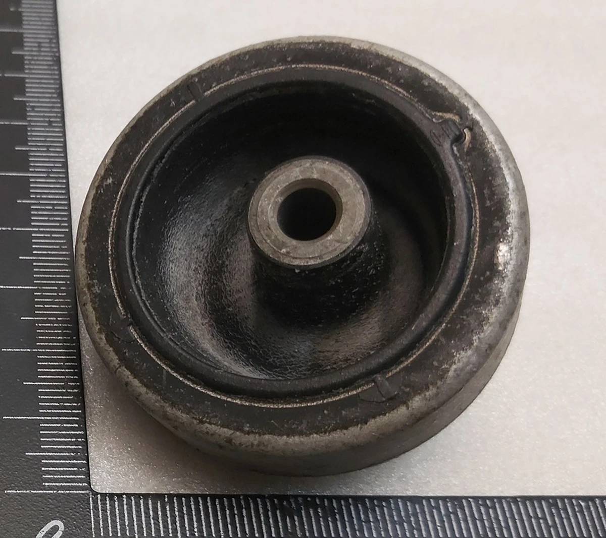 Сайлентблок компресора (в кронштейні АКБ) 50мм Tesla model 3, model Y 1500696-00-B