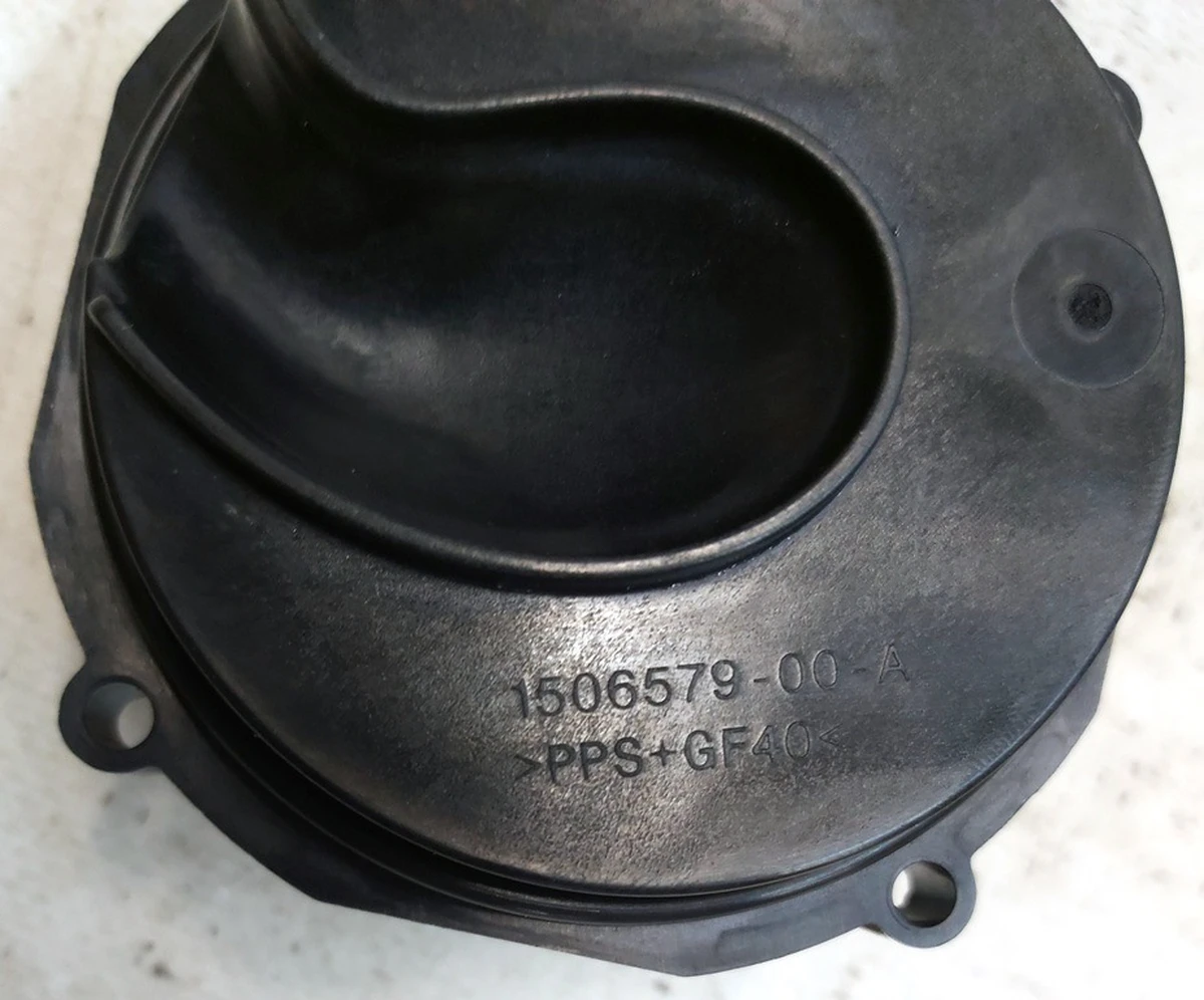 Заглушка охолоджувальної рідини розширювального бачка Tesla model 3 1506579-00-A