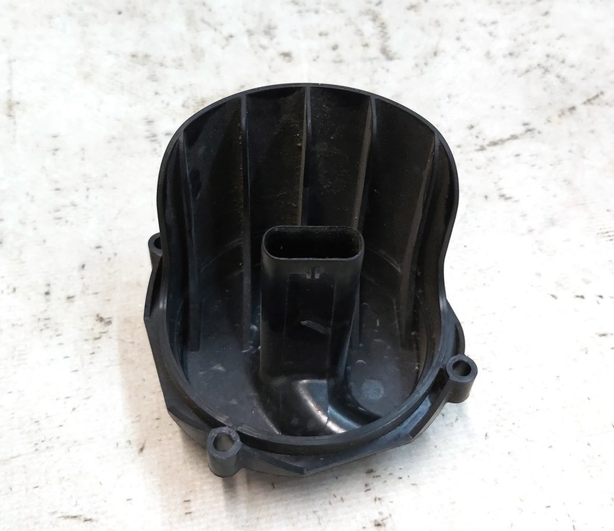 Заглушка охолоджувальної рідини розширювального бачка Tesla model 3 1506579-00-A