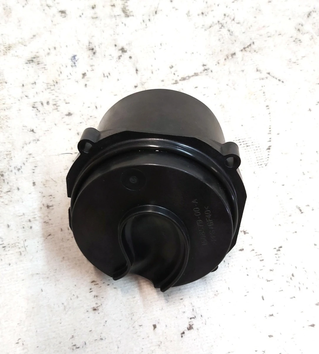 Заглушка охолоджувальної рідини розширювального бачка Tesla model 3 1506579-00-A