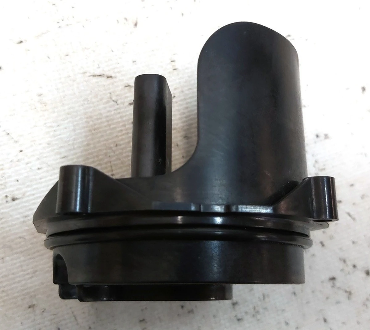 Заглушка охолоджувальної рідини розширювального бачка Tesla model 3 1506579-00-A