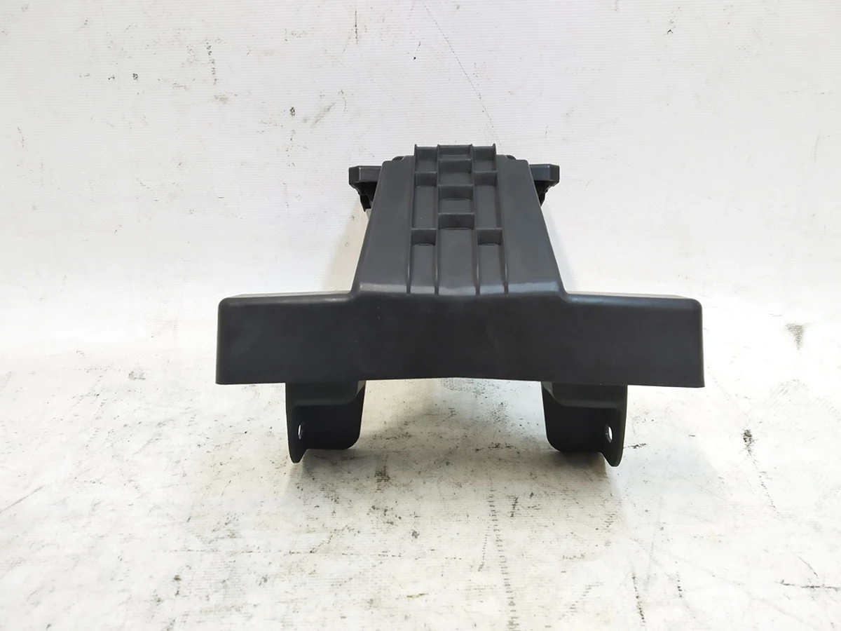 16 Plastic bracket 1R PODIUM ASSY, MODEL Y 1490674-98-D