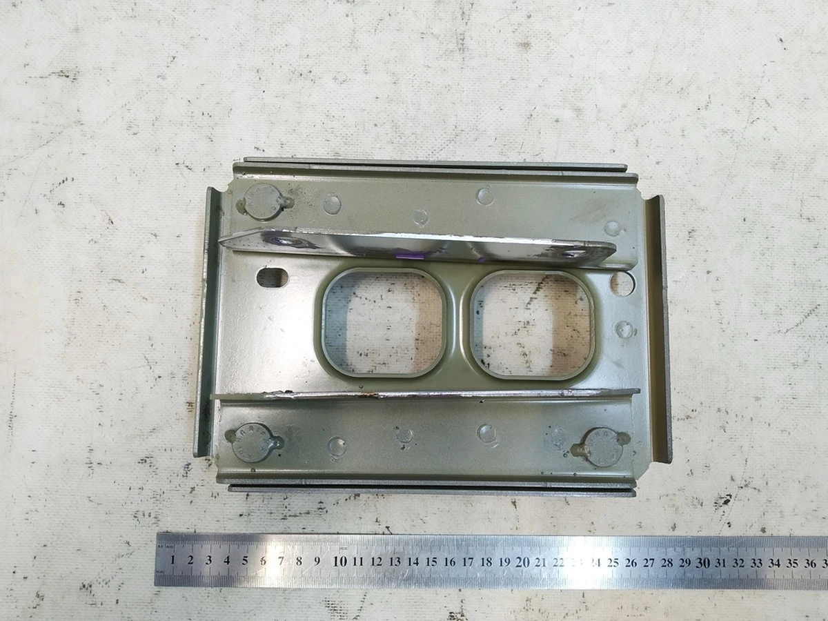 2 MY ASY-PLATE-MY BUMPER MTG RR RH SVC E-COATED Tesla model Y 1507956-S0-A