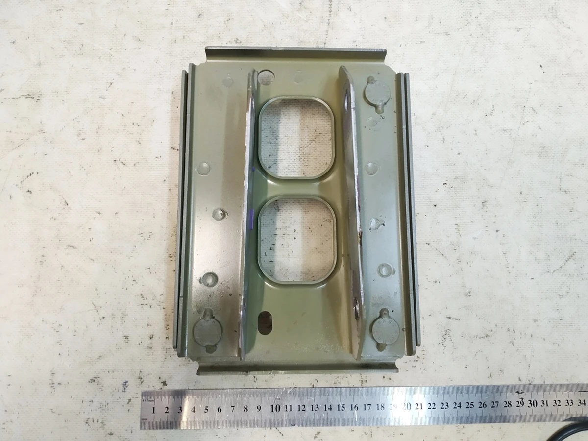 2 MY ASY-PLATE-MY BUMPER MTG RR RH SVC E-COATED Tesla model Y 1507956-S0-A