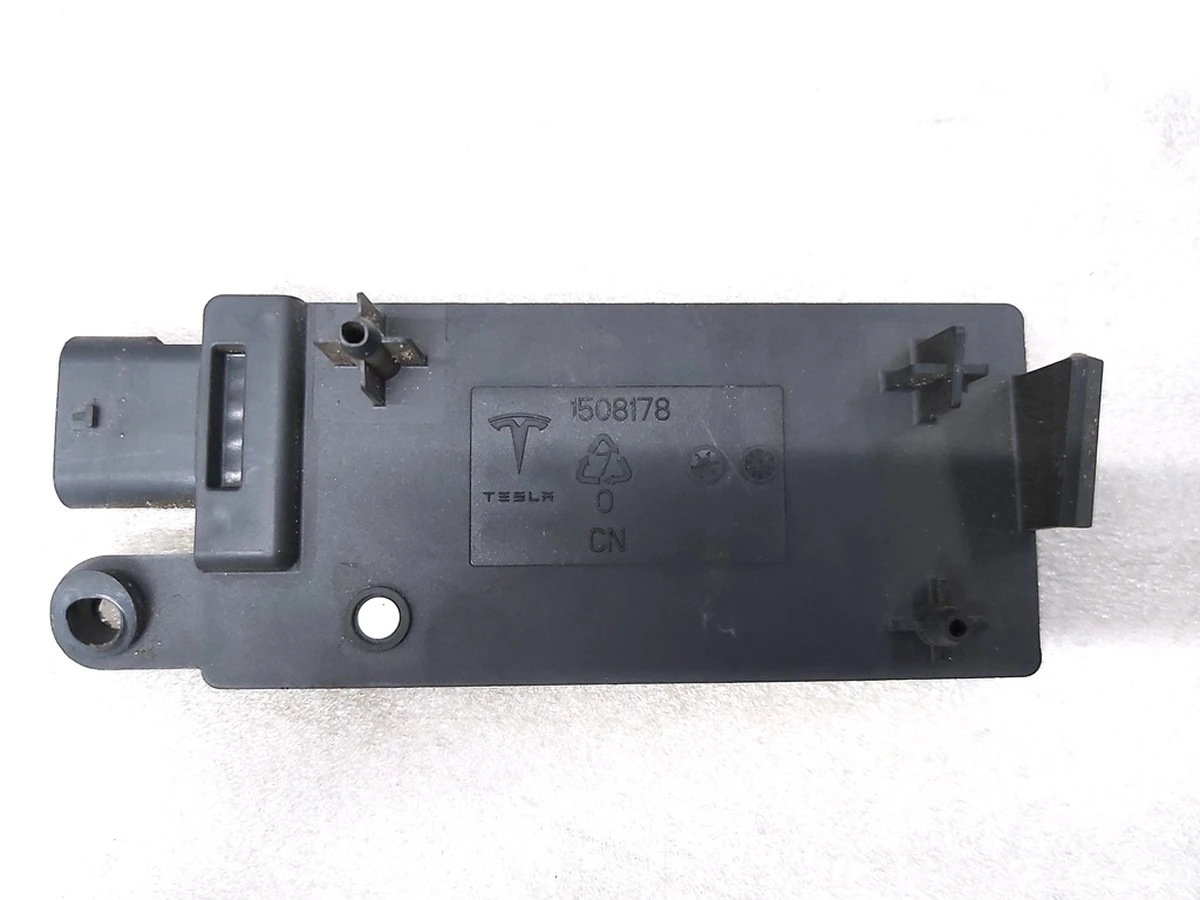 4 Блок Bluetooth Tesla Model Y 1508179-00-F