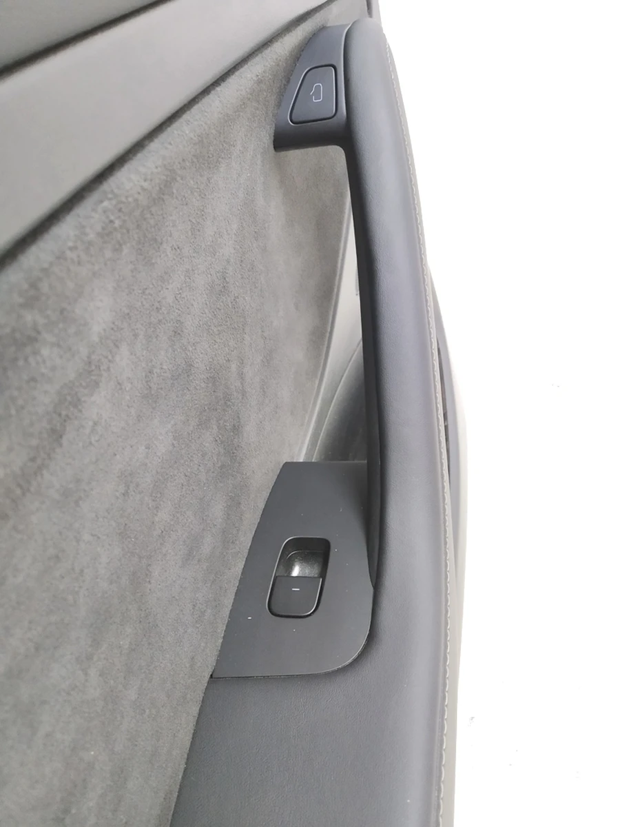 1 Rear left door card assembly with bl. reg. glasses. and dynam. PREM BLACK Tesla model 3 1514770-23-B