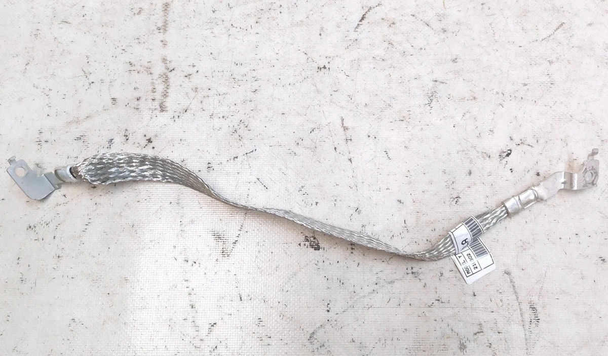 Коса заземлення комп'ютера автомобіля Tesla Model Y 1514876-00-A