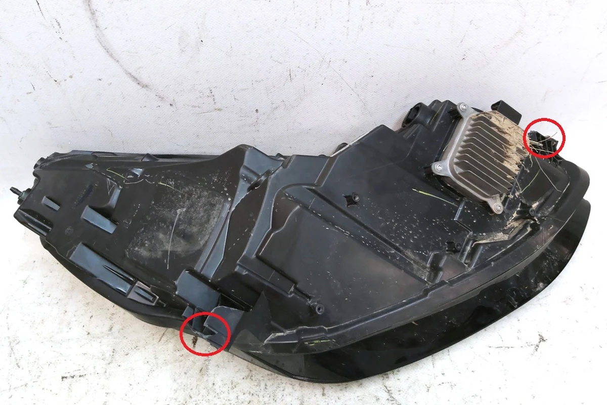 1 Фара головна ліва UP LEVEL GLOBAL (лінза) із пошкодженням Tesla model 3, model Y 1514952-00-E