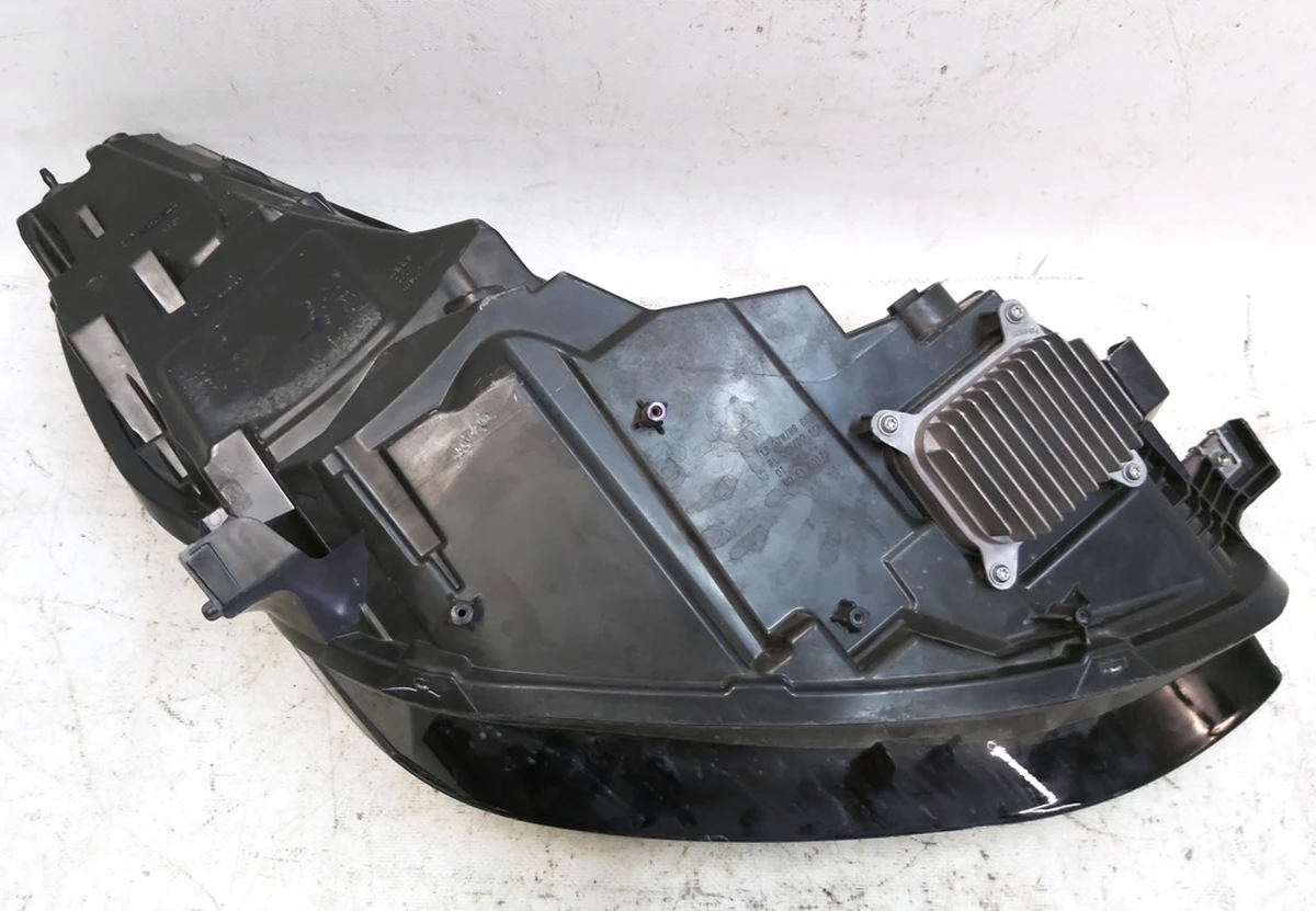 1 Фара главная левая UP LEVEL GLOBAL (линза) Tesla model 3, model Y 1514952-00-E